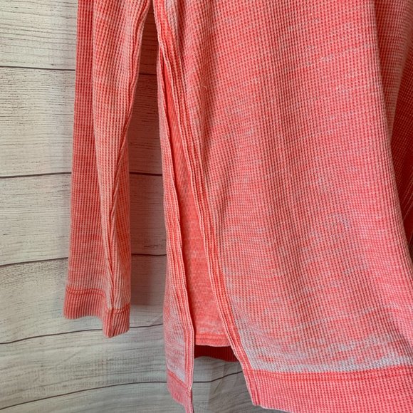 Coral Lightweight Distressed Tunic Shirt Waffle Pattern Ombre Faded Size 6 - Picture 4 of 9